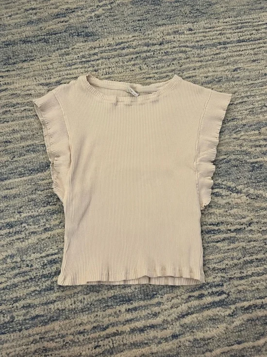 Zara Ruffle Ribbed Top - Picture 2 of 4